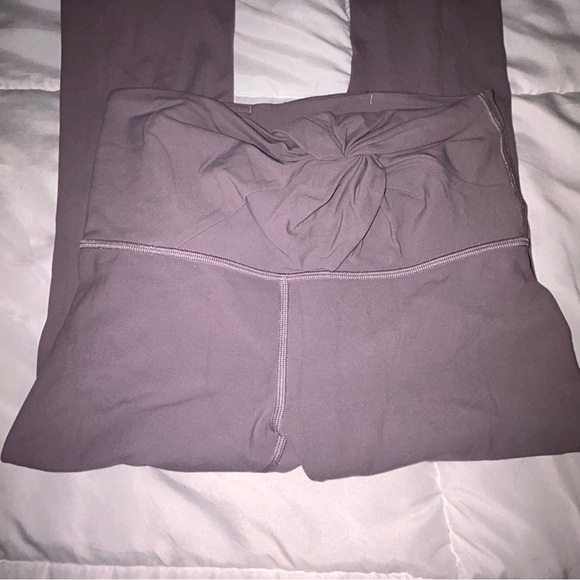 Lululemon Align High-Rise Tight 28" *Twist Waist - Picture 6 of 12